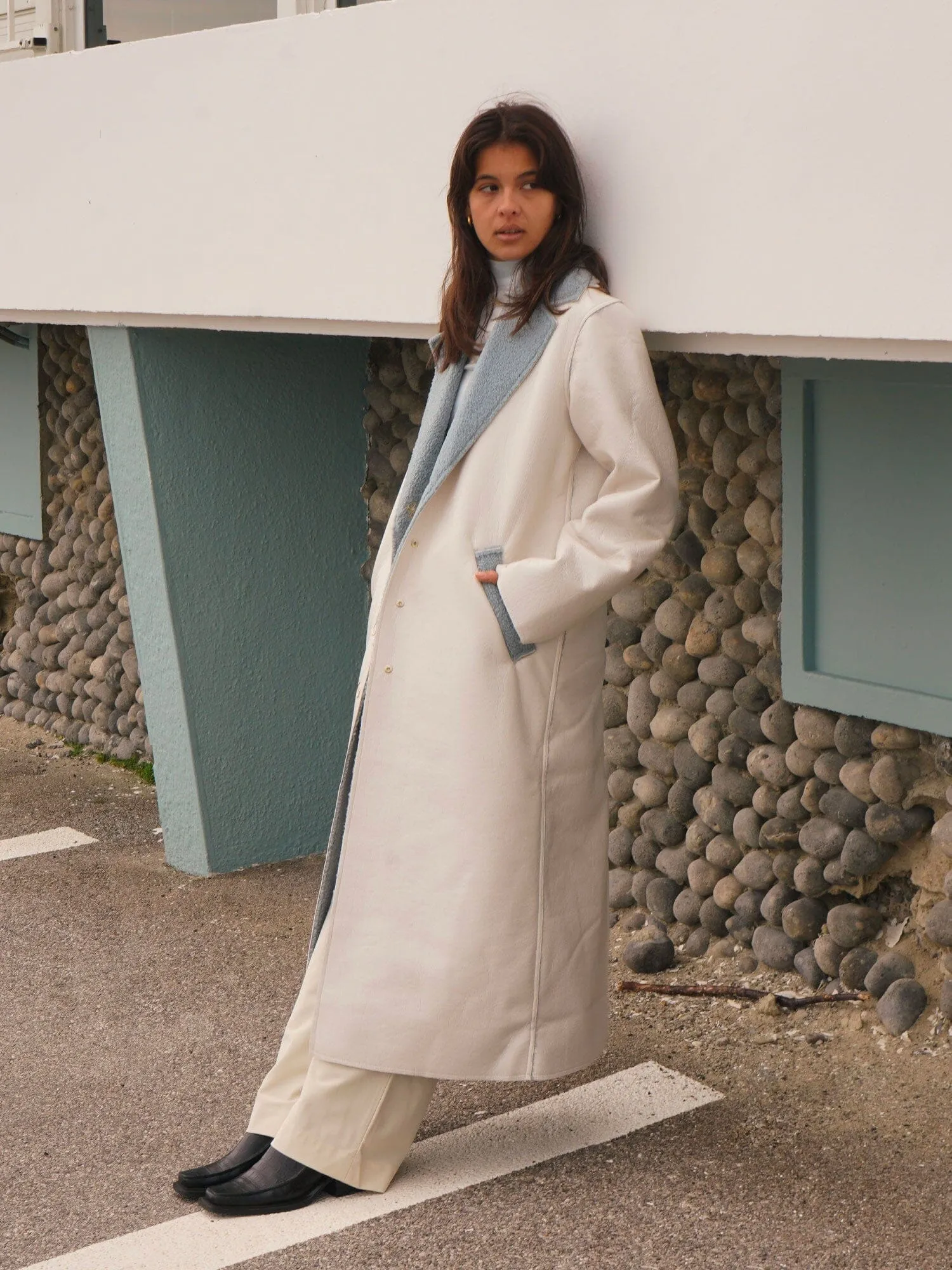 ACHAB - Manteau long col tailleur en vinyle et inspiration shearling Beige et Gris